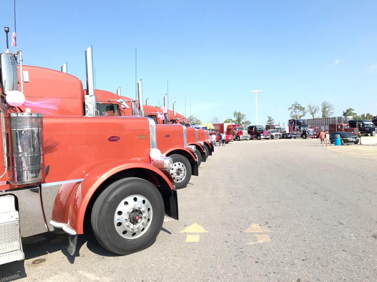 Trucking for a Cure Convoy 2017